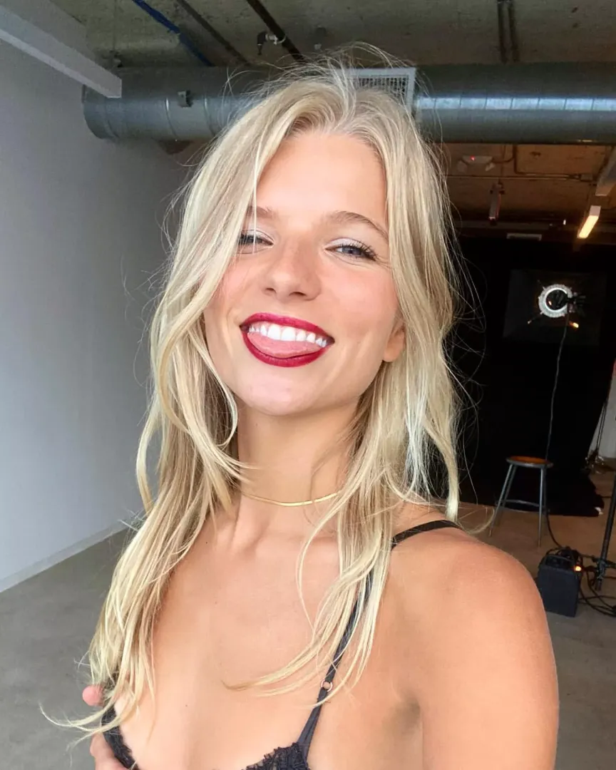 A little bit of tongue