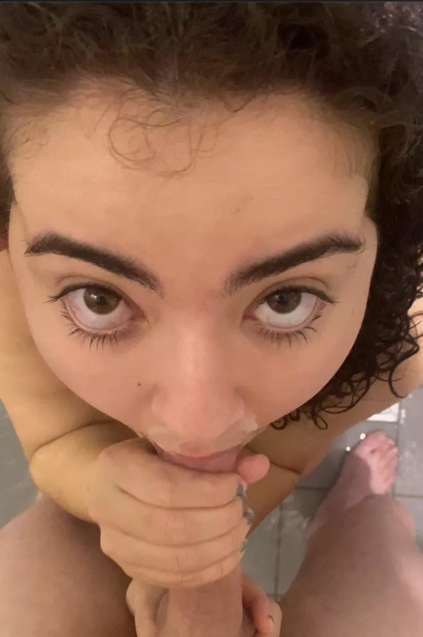 A mighty cute cum-stache