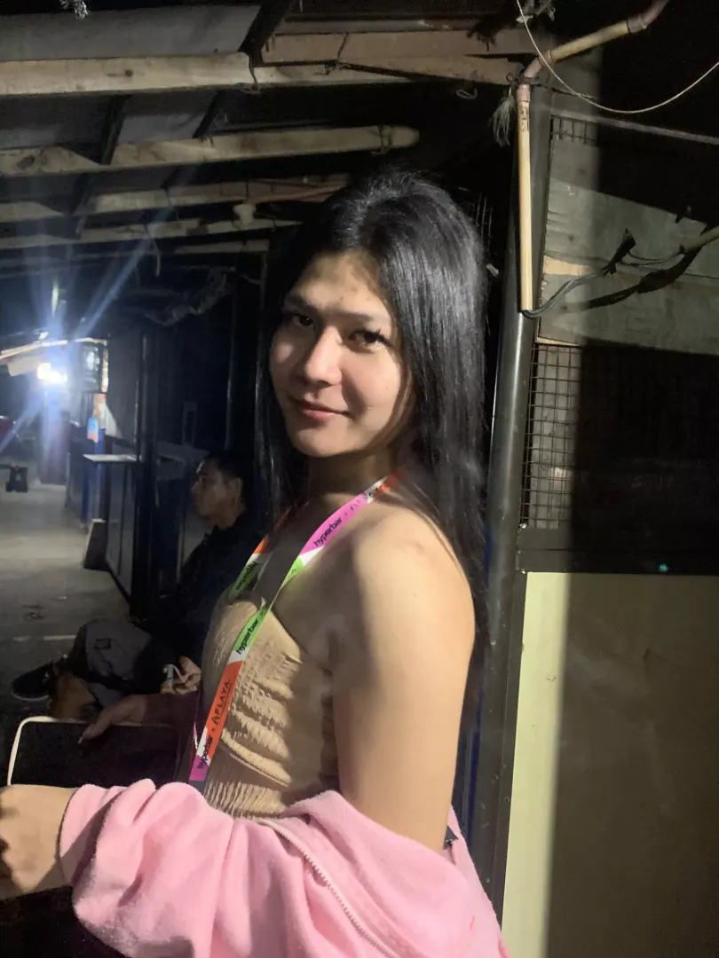 a natural filipina ladyboy