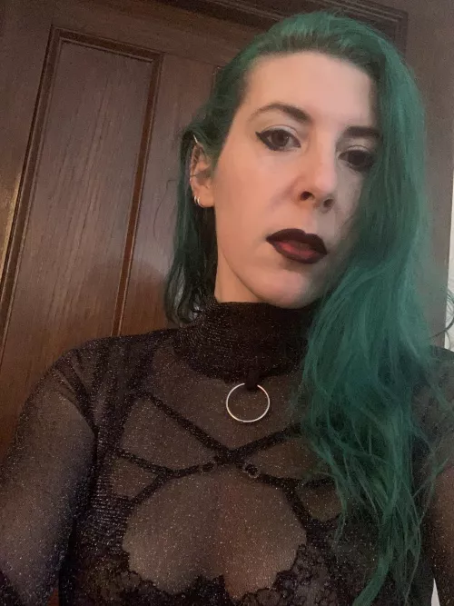 A nice metal collar