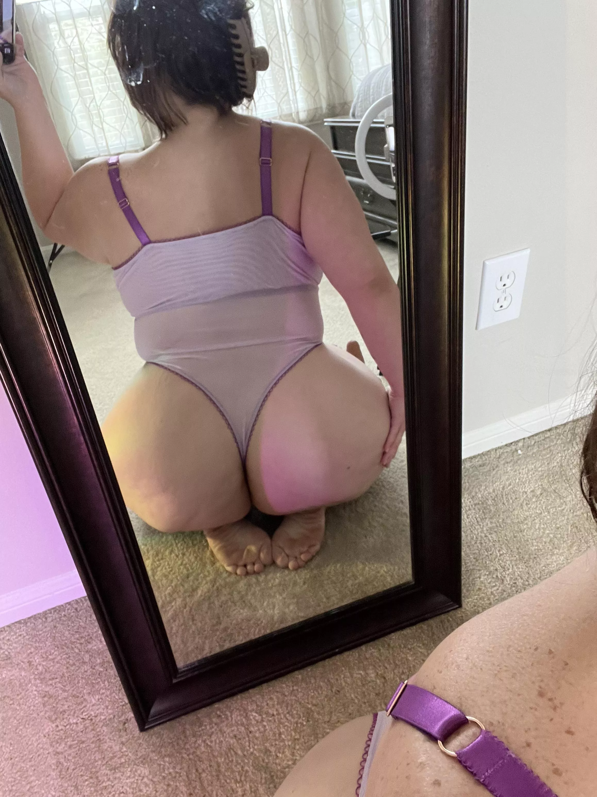 a perfect peach 🍑