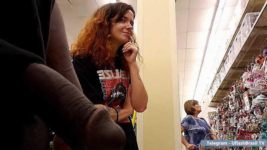 a pleasant conversation with Teen in the store