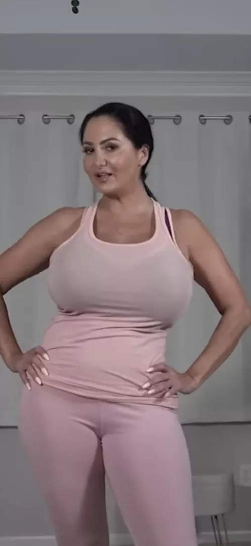 AA gym outfit