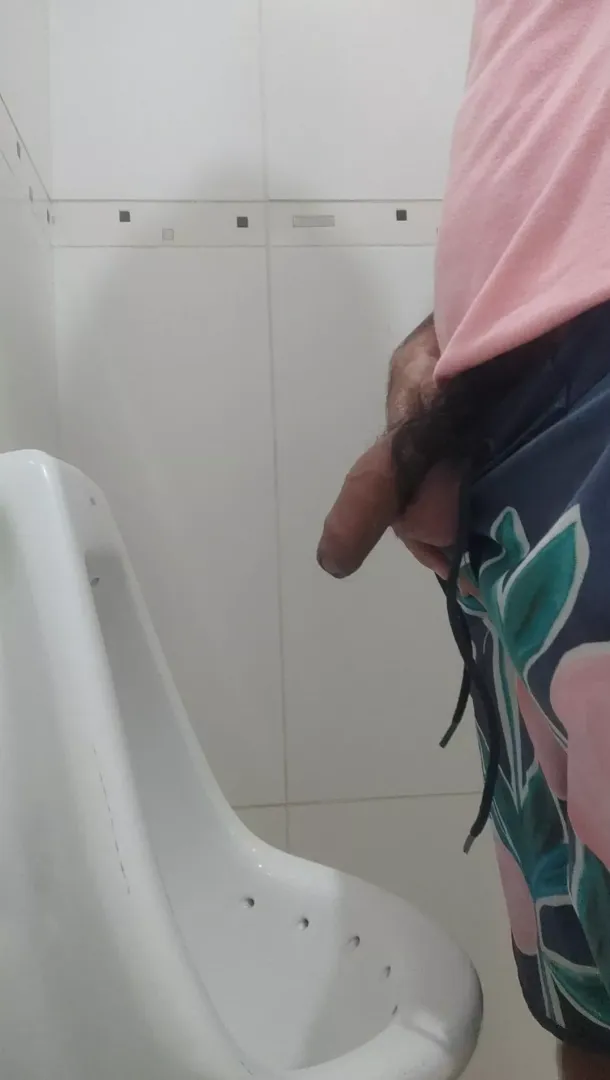 About to pee [34]