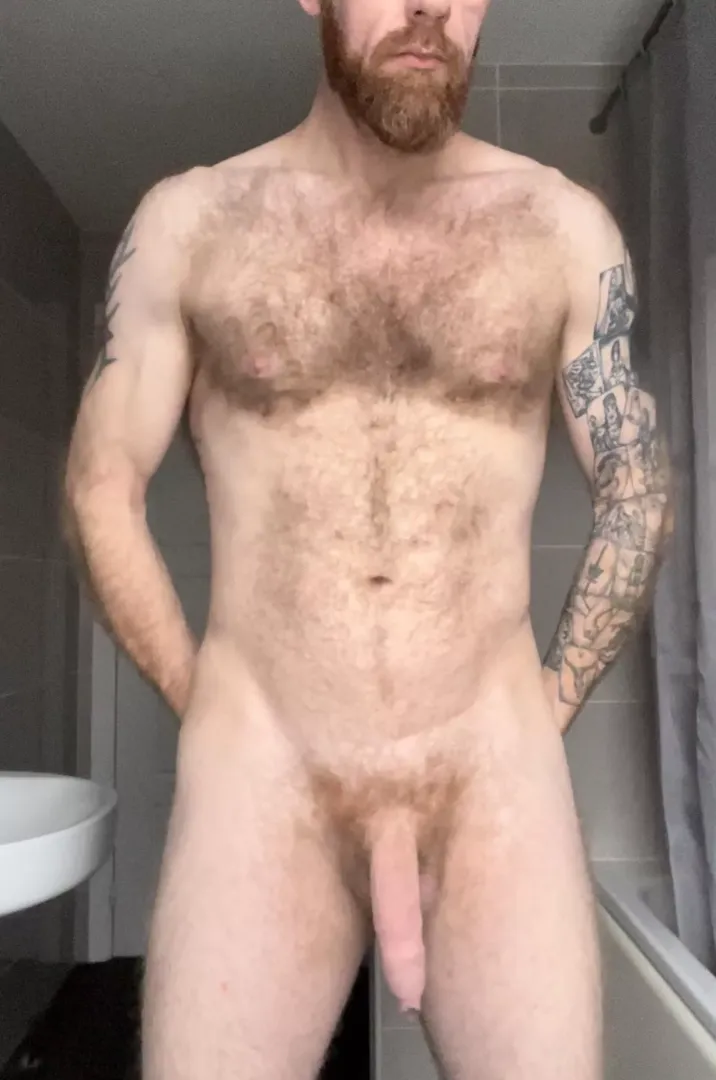 Absolutely freezing 🥶 who wants to help me warm up?