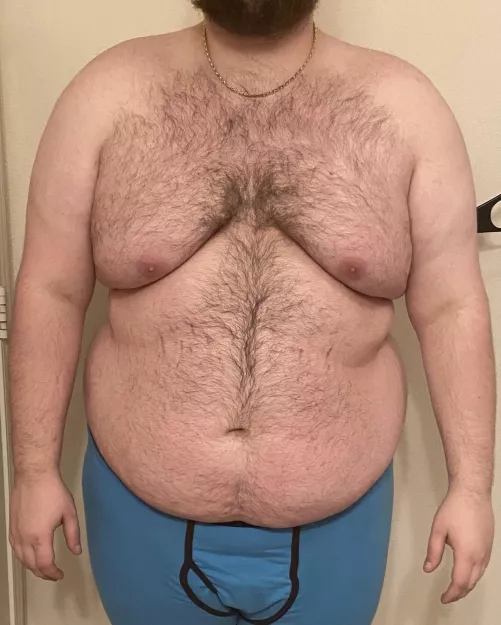 Absolutely massive in this pic :/