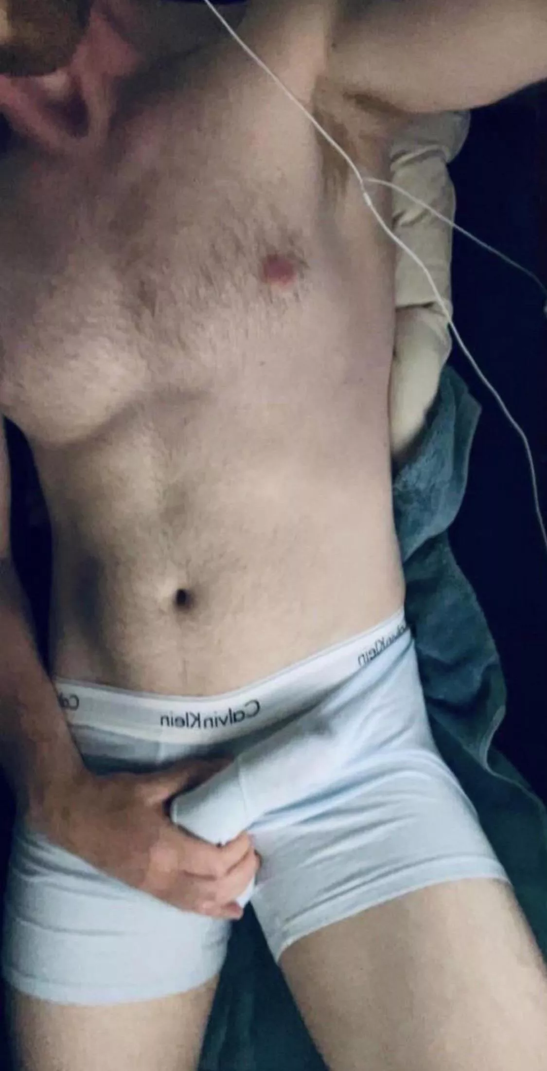 Addicted to showing off and stroking for fine reddit women over video chat