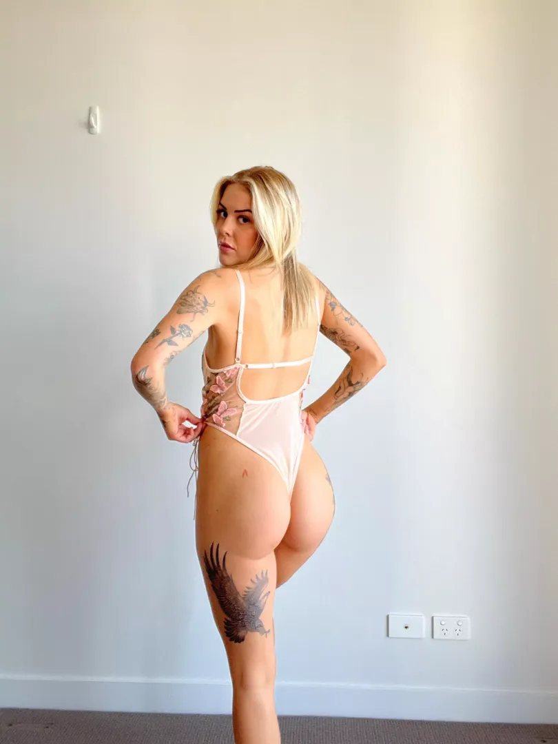 Adorable enough for a few pumps at least? 🥺