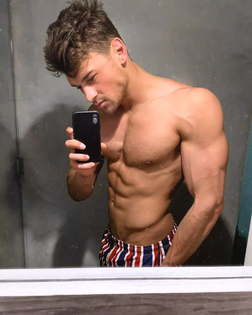 After gym pump 😋