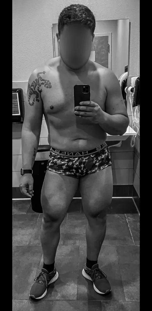 after gym selfie