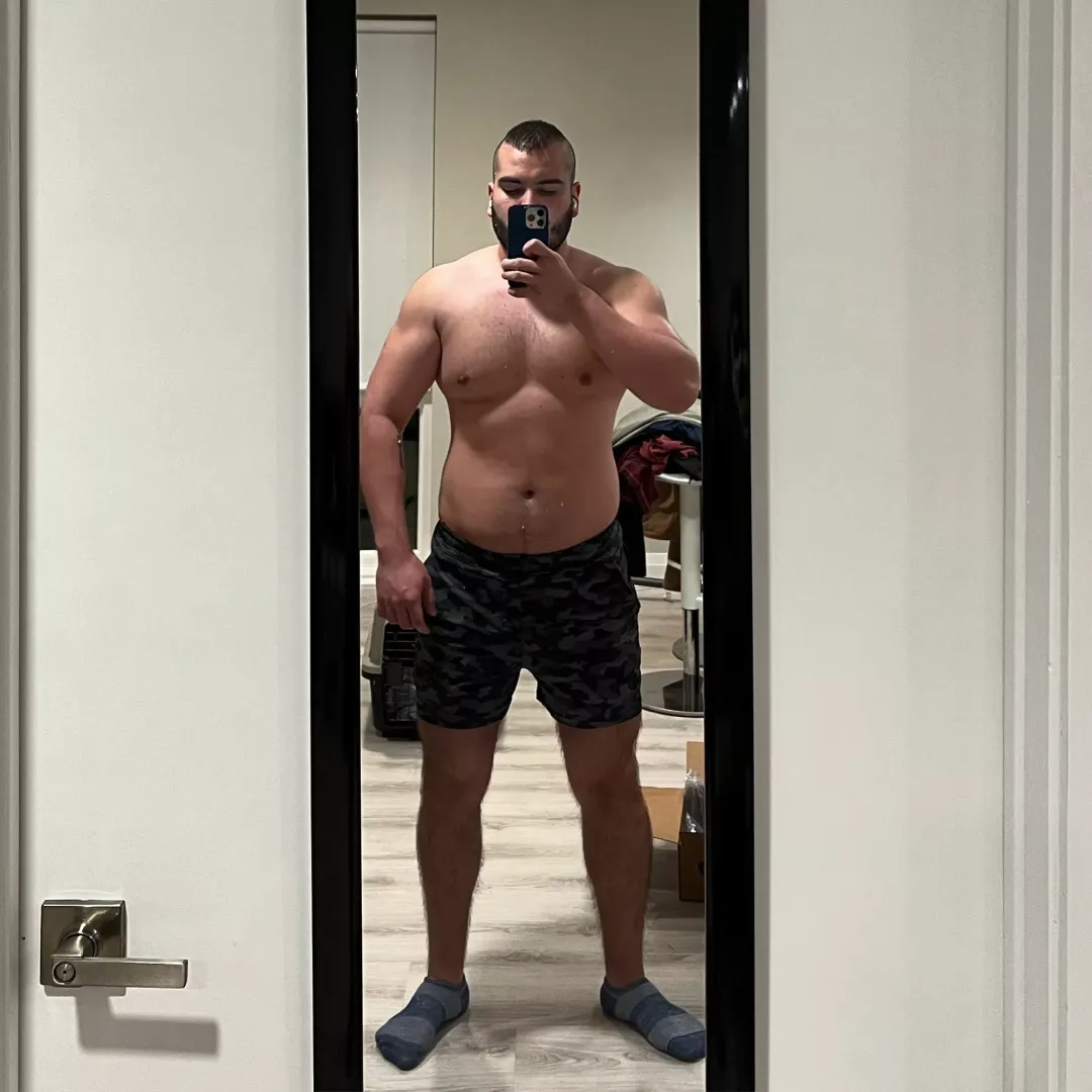 After playing horizon zero dawn for 4 hours straight, I managed to get a workout in 😅