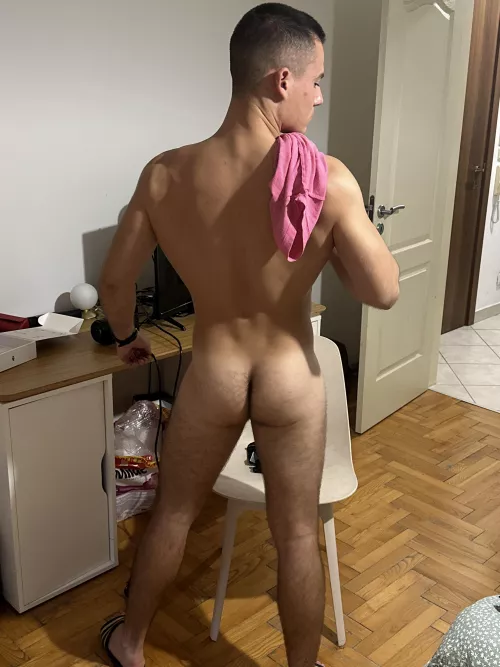 After shower pinky