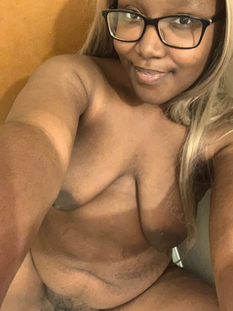 Afternoon loves, hope you don’t mind a simple selfie💕