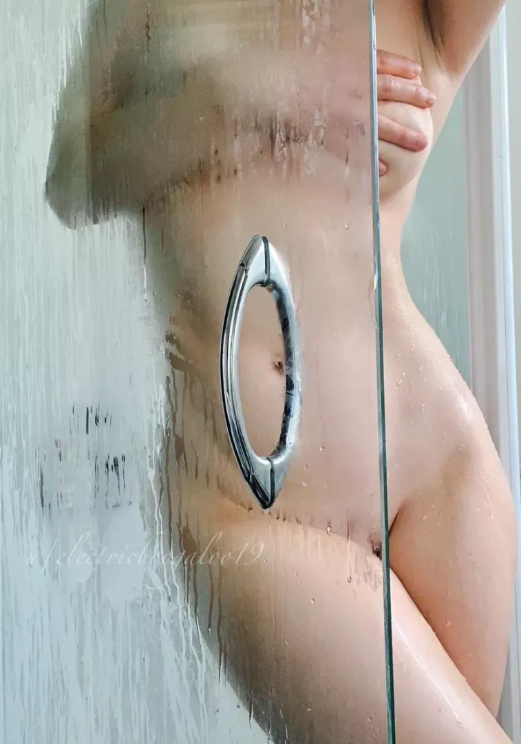 Ahh wet, my favourite feeling 💗