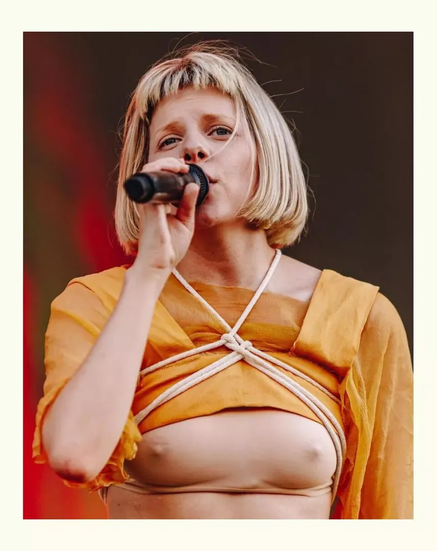 Ahrora Aksnes