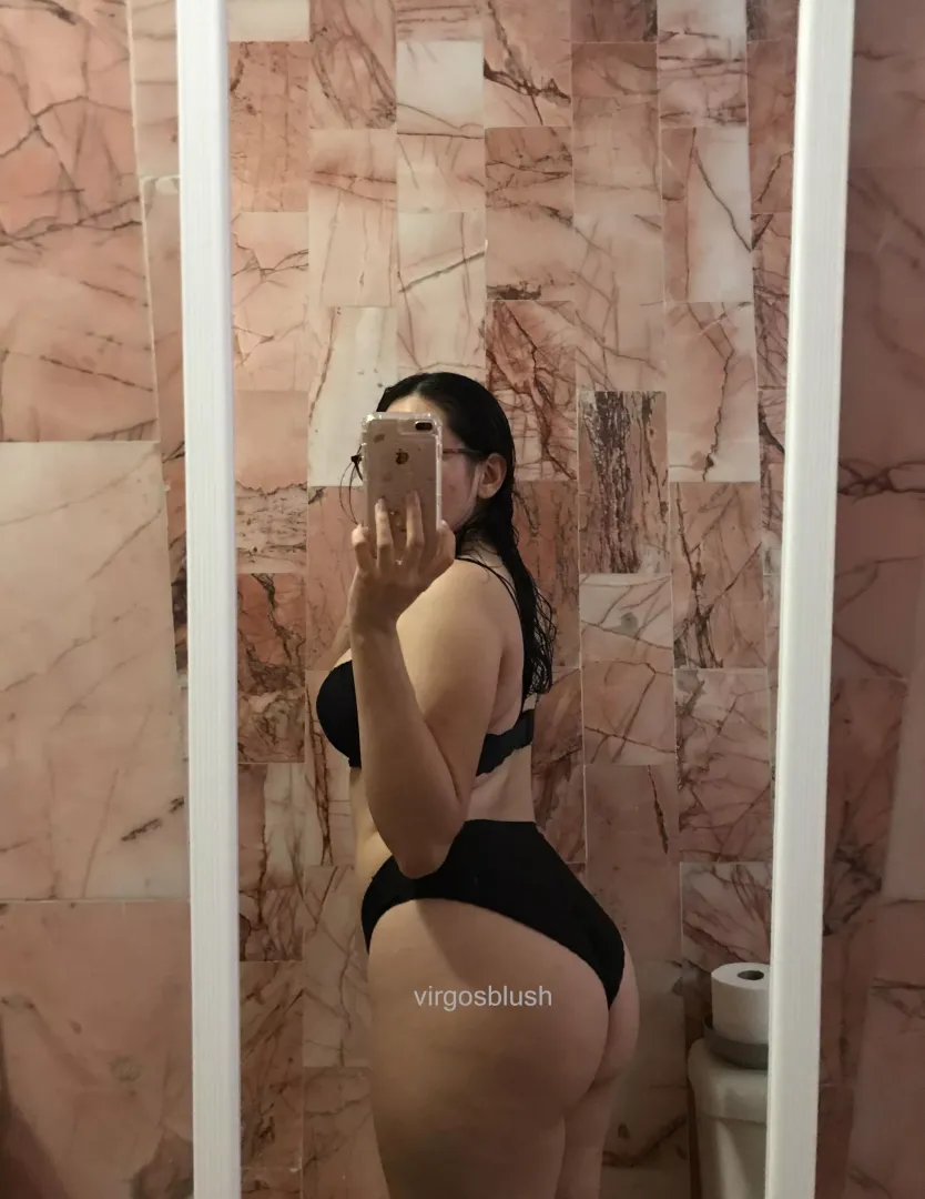 🖤 Alexa, 100% Latina ❤️‍🔥 Available right now to please you w/ sexting, video calls, dick rates, custom & more! 🔗 FREE ONLYFANS 🔥 link in comments ‼️