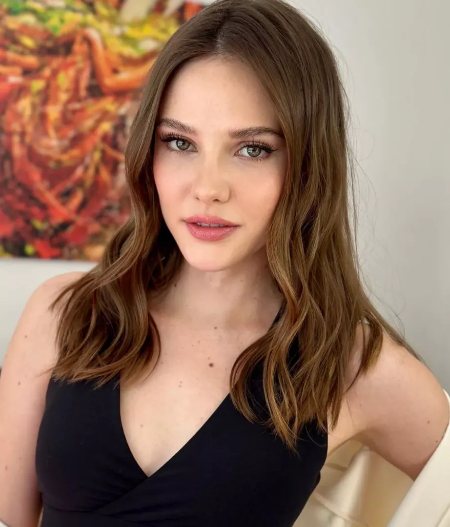 Alina Boz