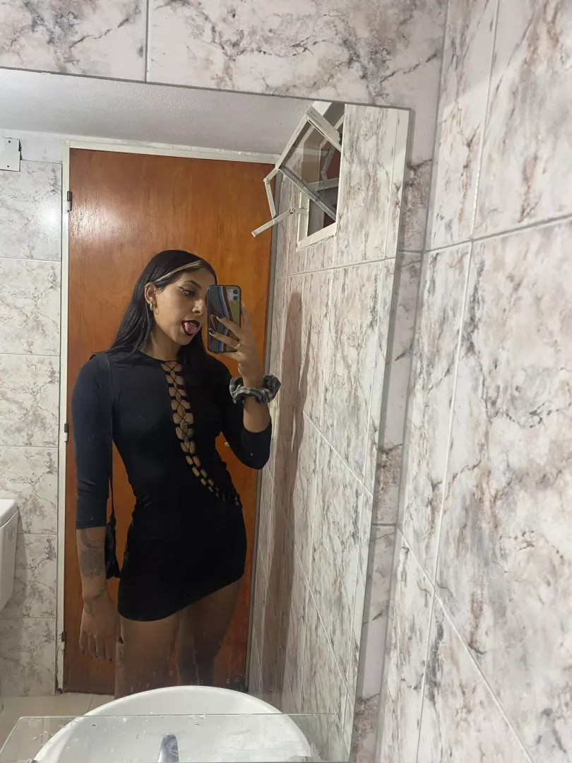 all black is sexy