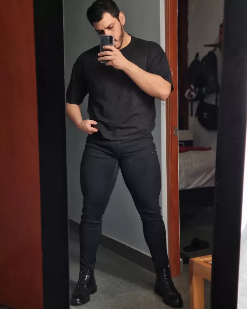 All black outfit 🖤
