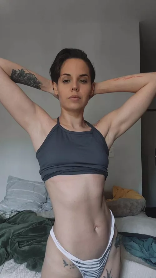 All sweaty from the gym. Smell them, lick them, kiss them cum for me 🥵🥵