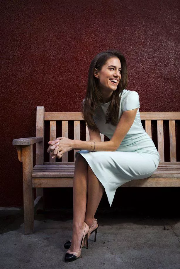 Allison Williams.