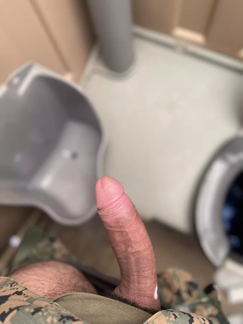 Always get so hard out in the field 🥴