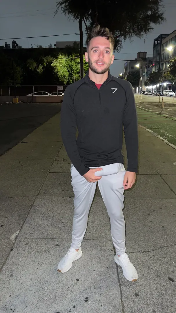 Always gotta act like a bro in public 😏 [33]