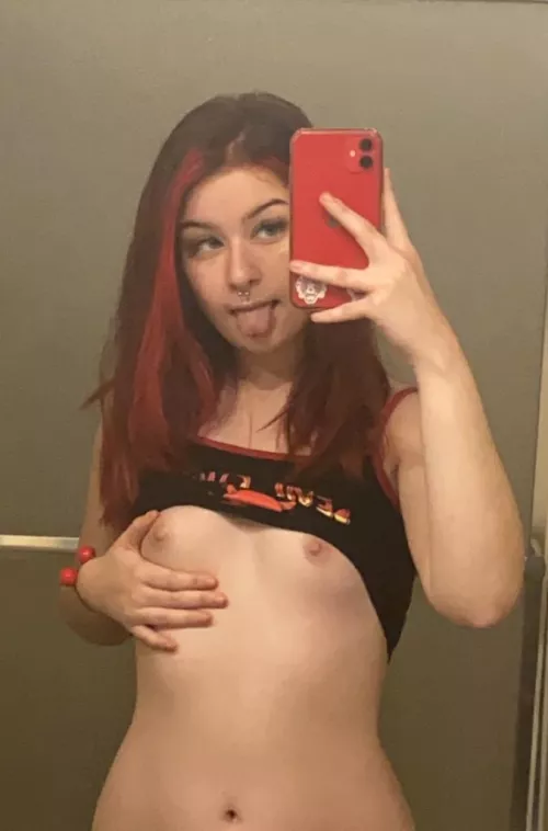 Am available for meetup DM me for your Christmas package