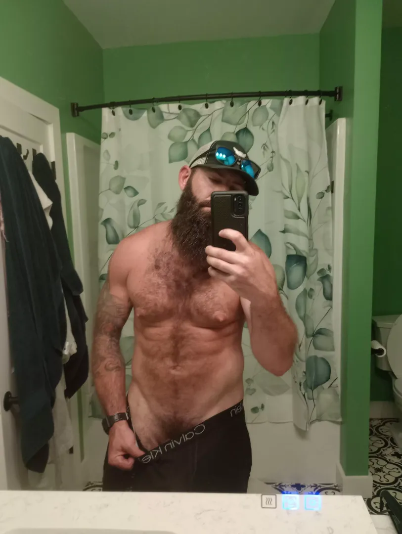 Am I a Dilf? (35)