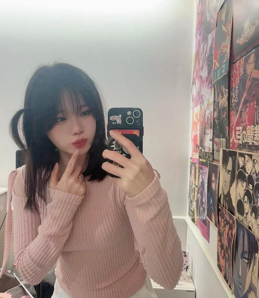 Am I cute for 19yo?
