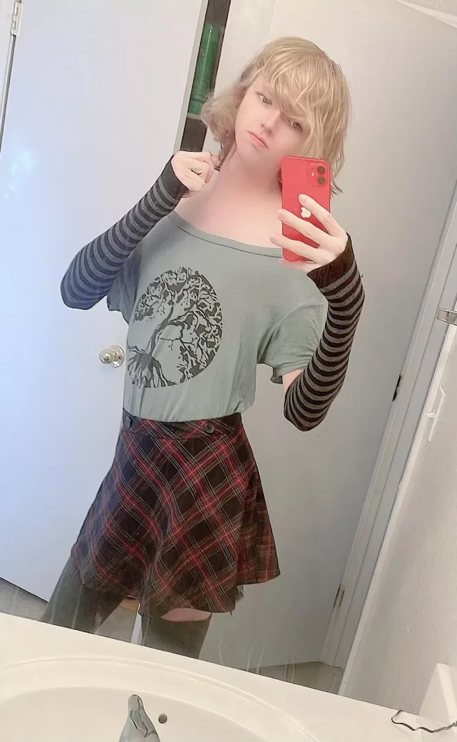 Am I cute? 💜