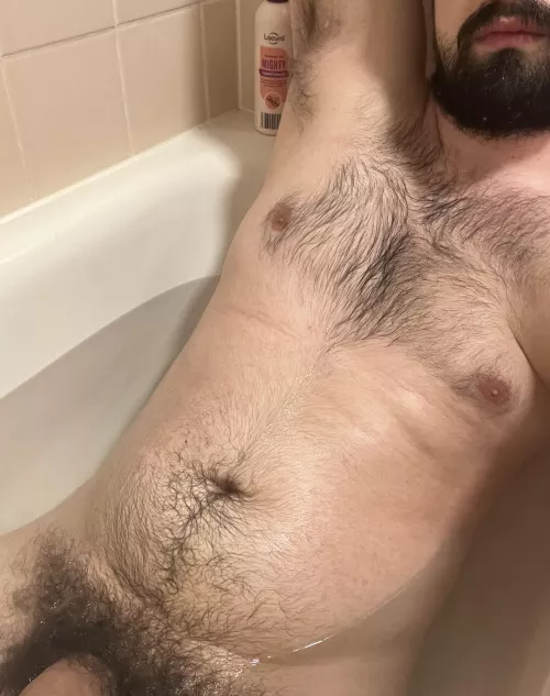 Am I hairy enough for you?😈 Dms open 💪🏼