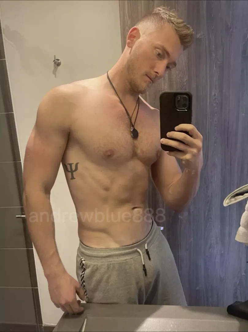 Am I hot?
