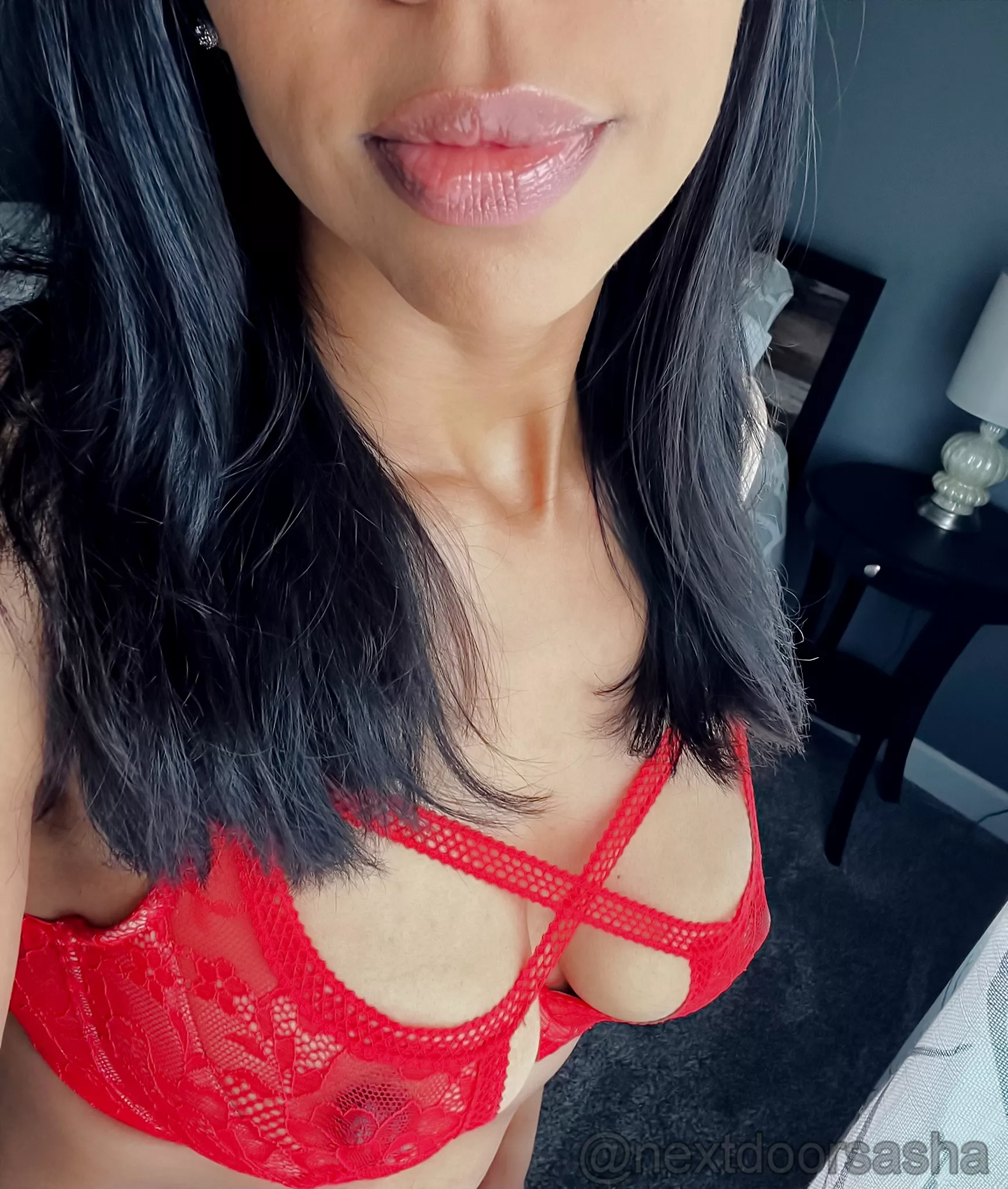 Am I kissable? (f)