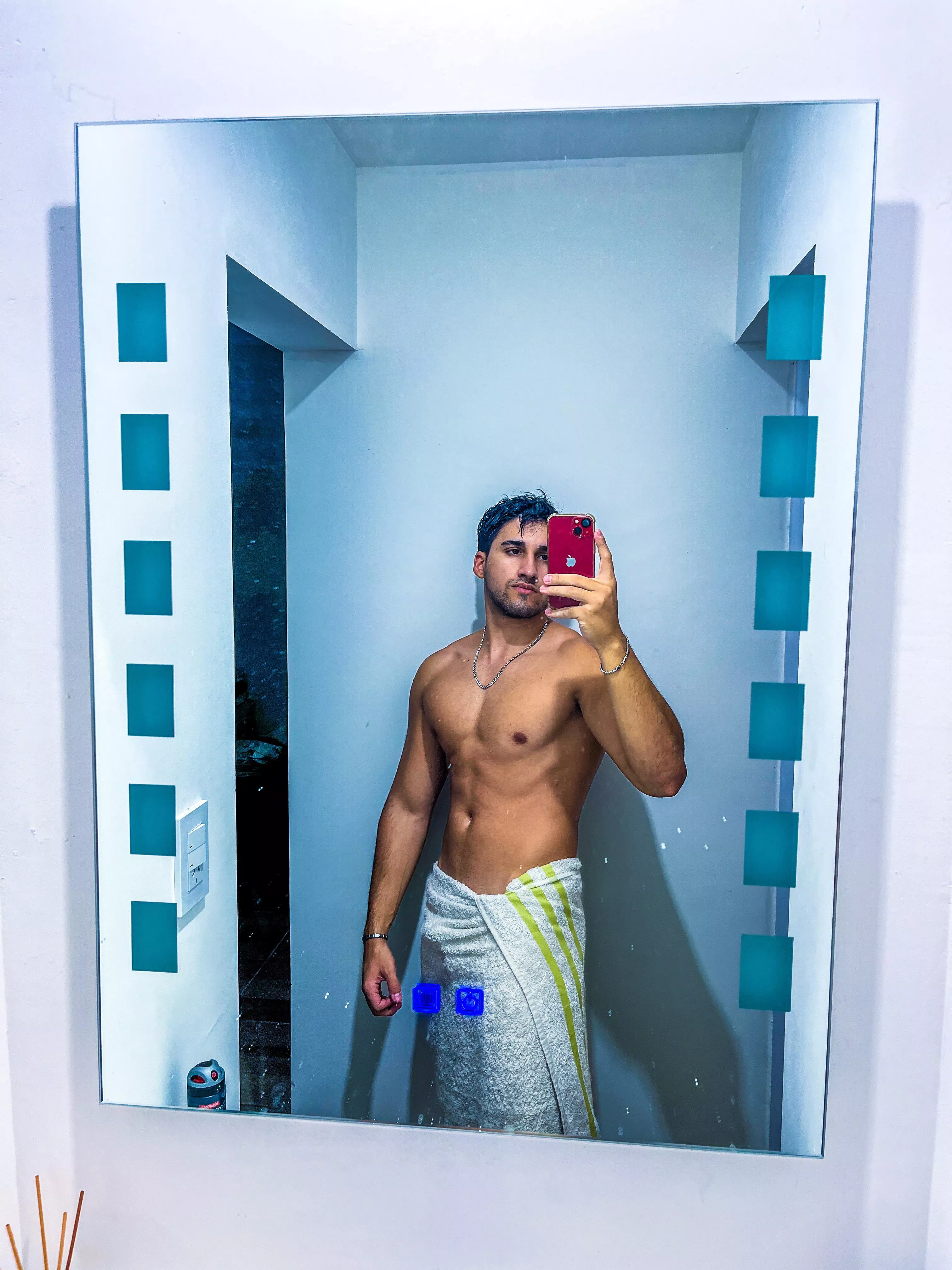 am i someones type? just got off the shower😅