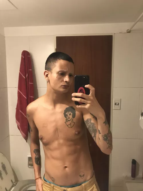 am i the boy you're looking for ? 🥵