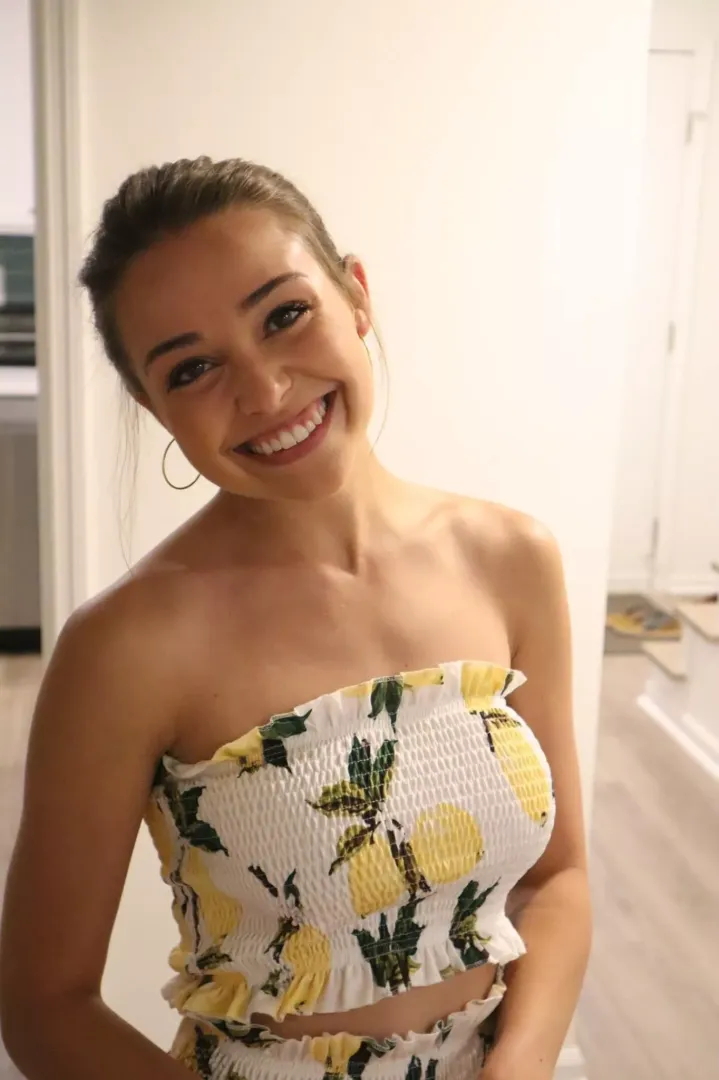 Amelia Jones