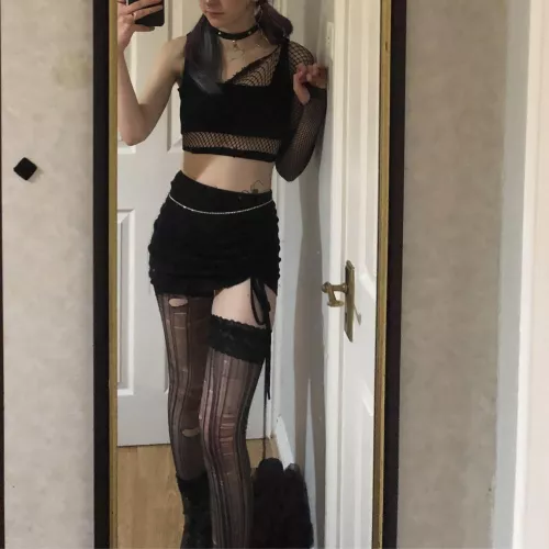 an outfit like this never includes underwear 🖤😸