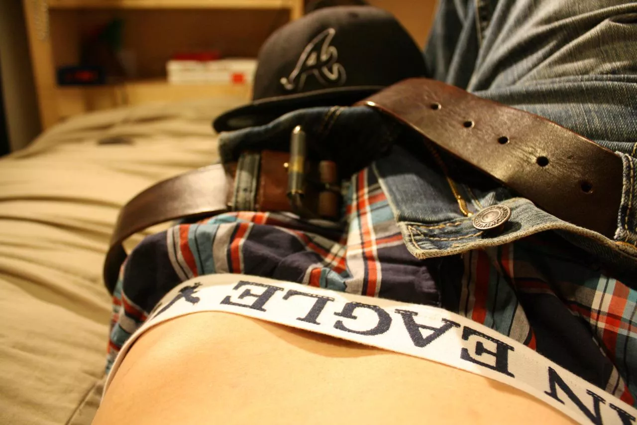 Androgynous Sagger