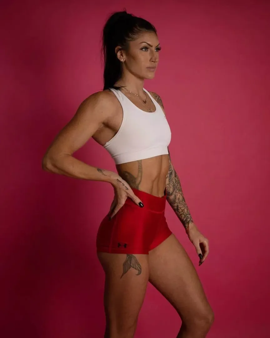 Anicka Newell - Canadian Pole Vaulter