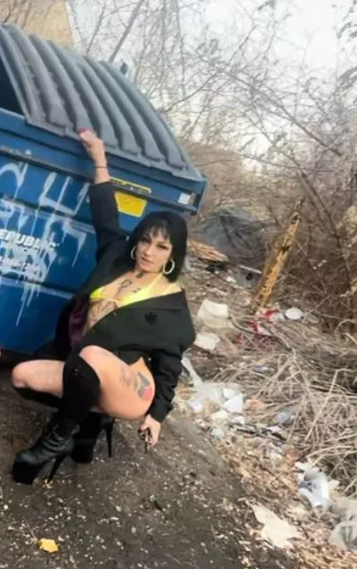 Another actual dumpster slut