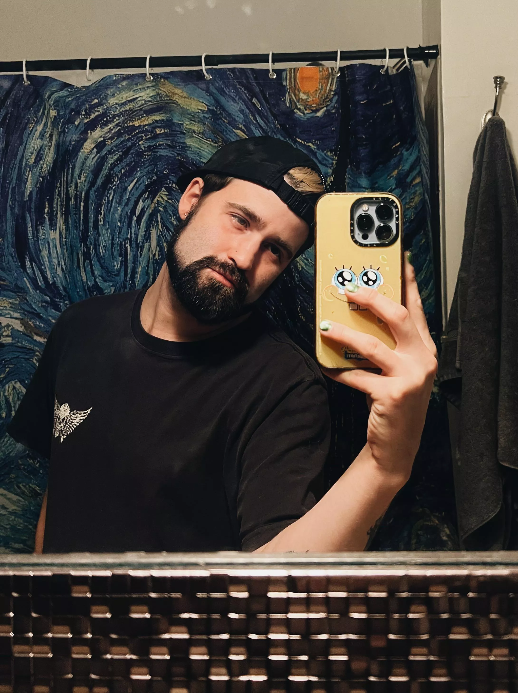 Another bathroom mirror selfie 🙃