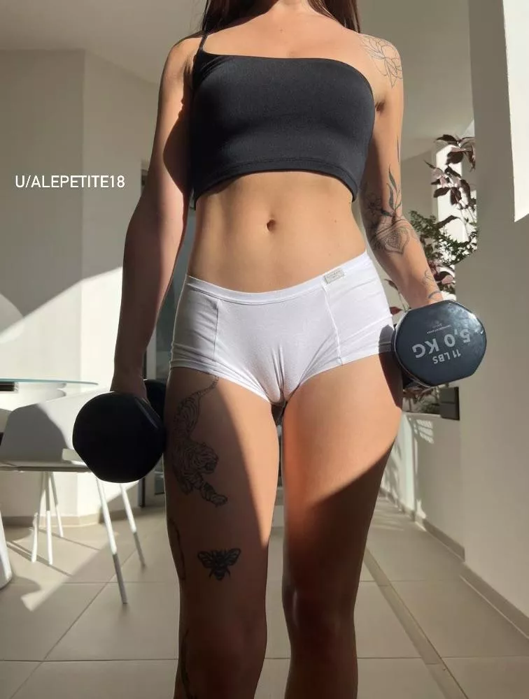 another day but same guys at the gym staring at me