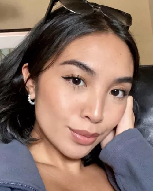 another gorgeous filipina face!