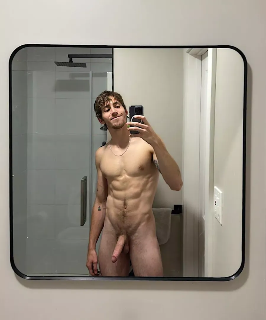 Any bros wanna get on their knees for me? (22)