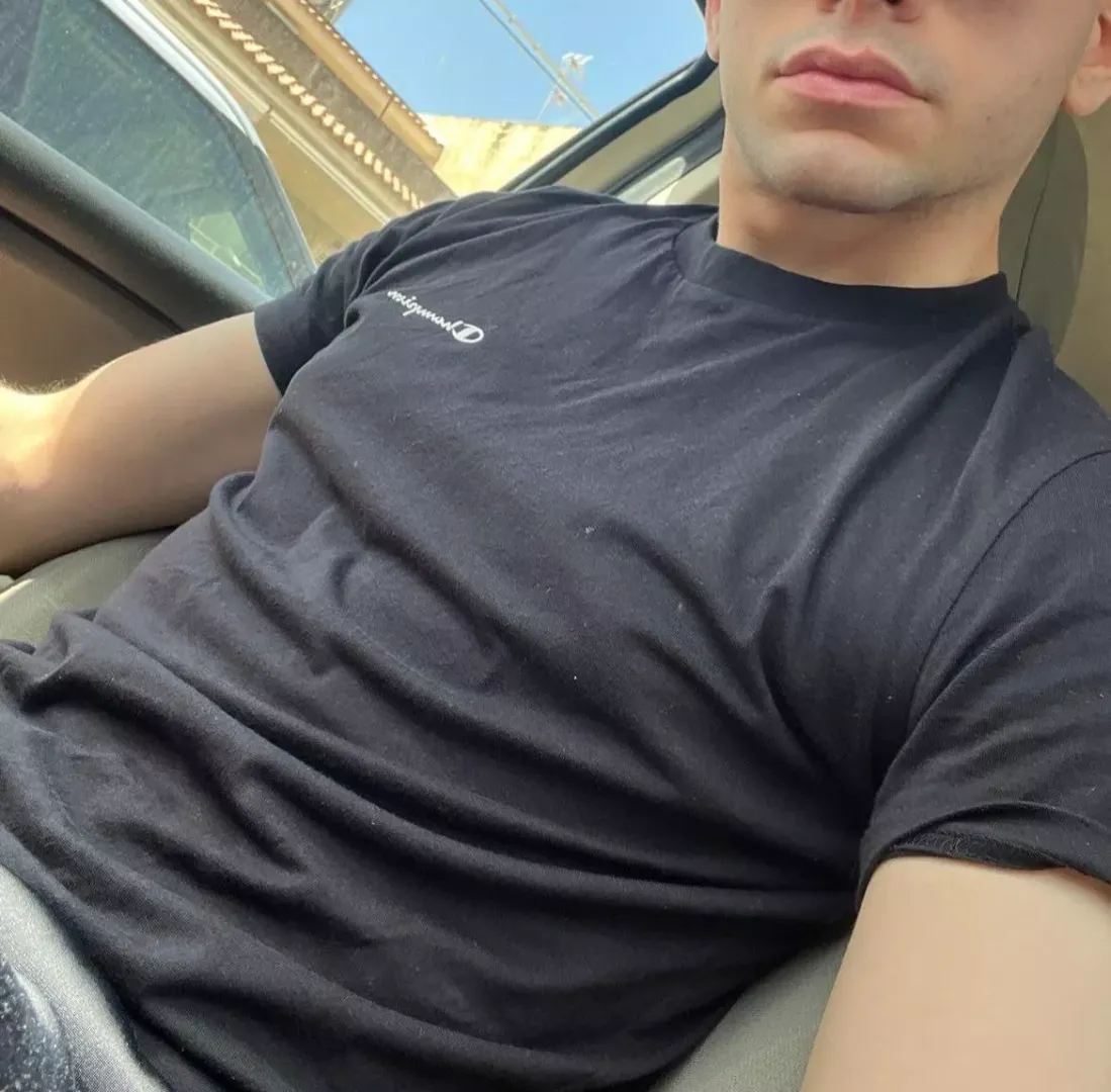 any cute twinks wanna test my hot straight brother? (pic is him)