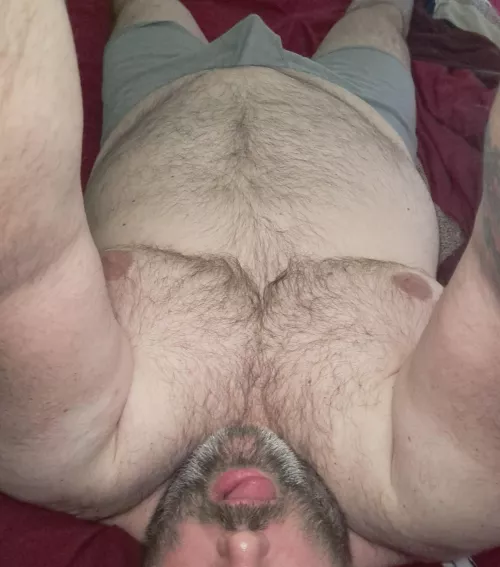 Any females wanna have some fun, dm me