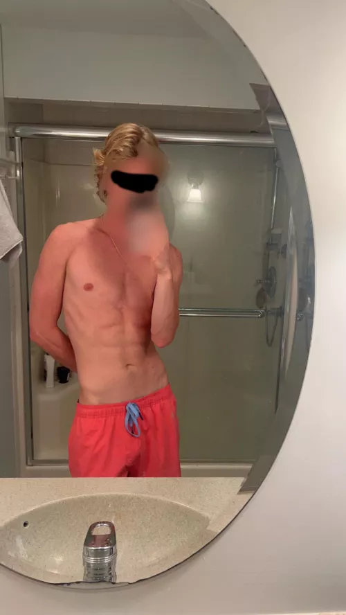 Any older women want a young lover? 💦