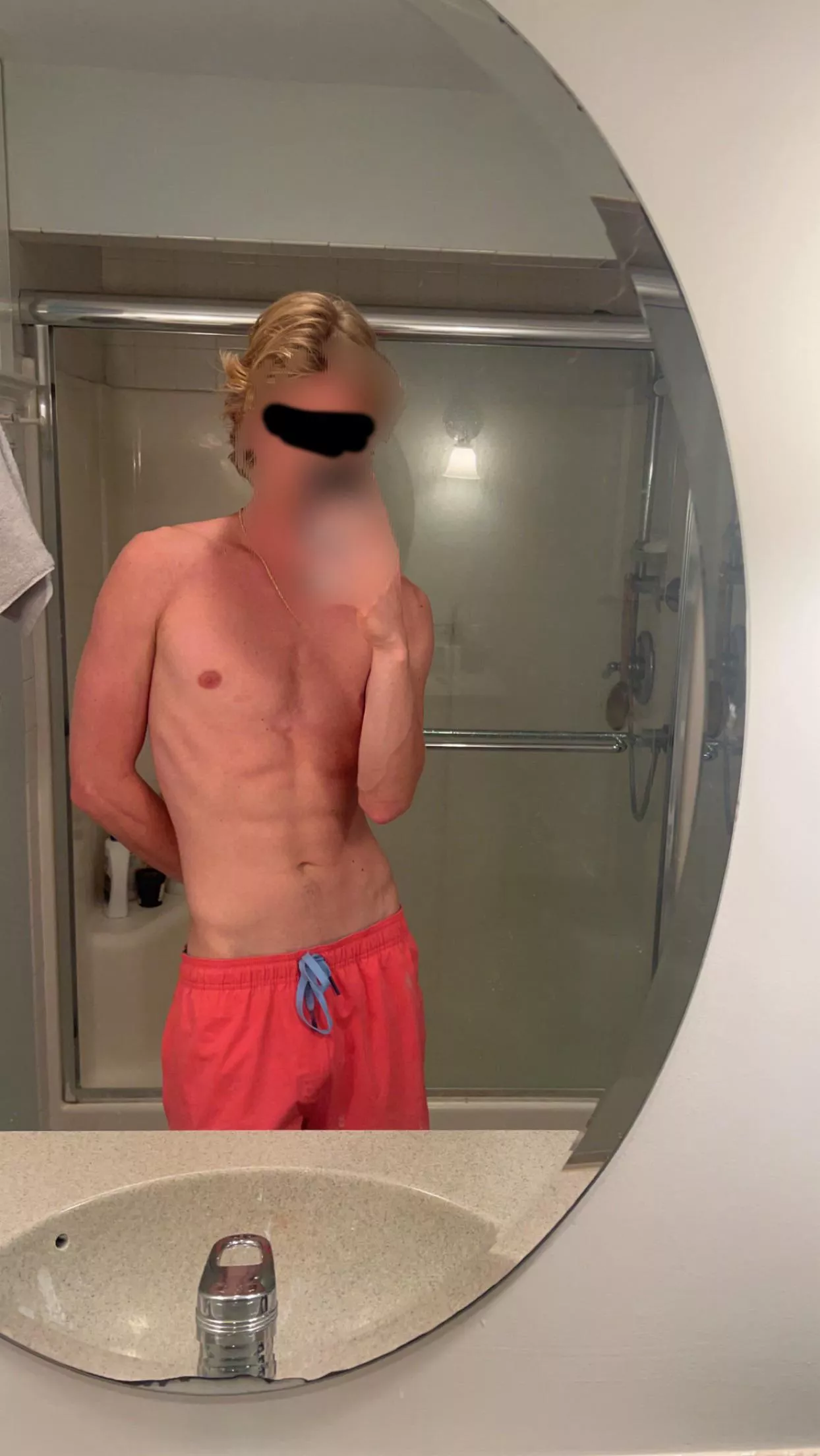 Any older women want a young lover? 💦