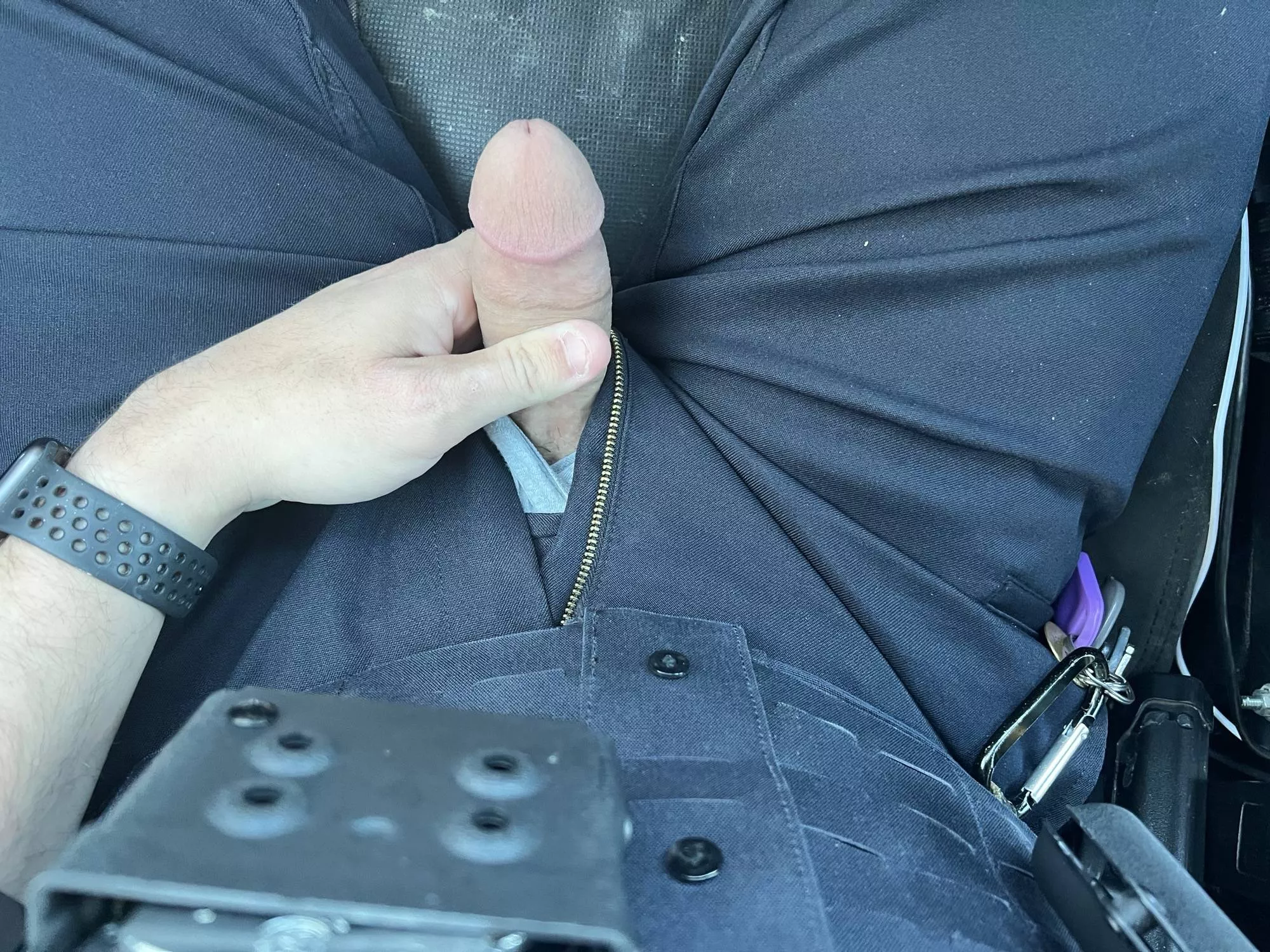 Any other BI LEO want to chat and swap pics?